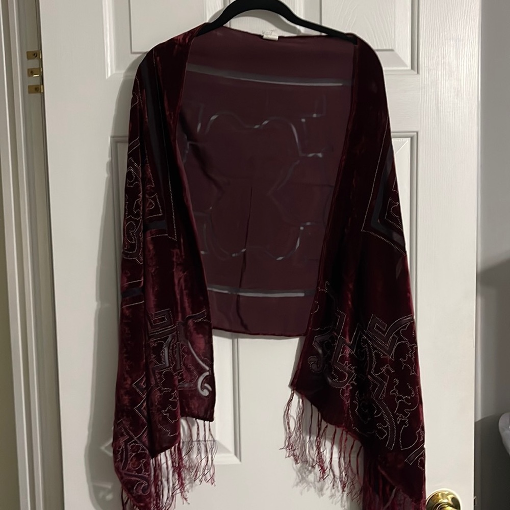 Excellent Condition velvet feel wine with designed and fringed wrap